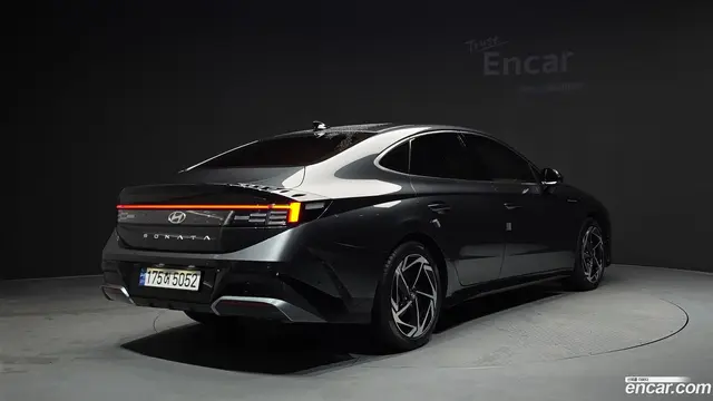 Main__Slider__Photo:Sonata Hyundai 2023.6-1
