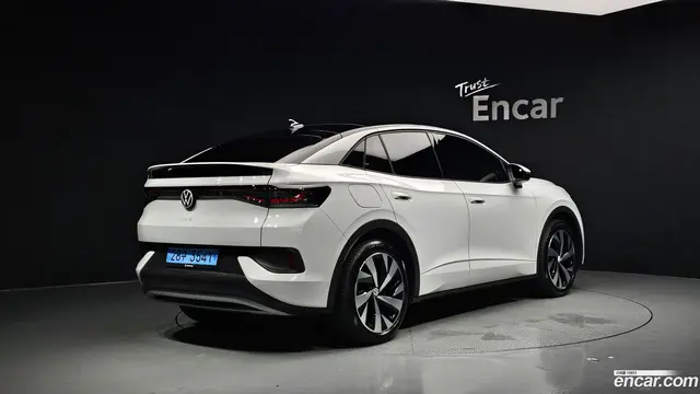 Main__Slider__Photo:ID.5 Volkswagen 2025.5-1