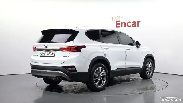 Main__Slider__Photo:Santafe Hyundai 2018.10-1
