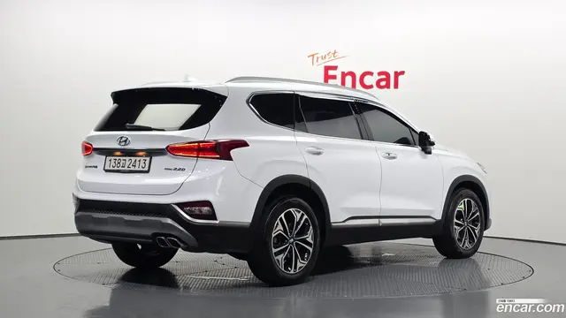 Main__Slider__Photo:Santafe Hyundai 2019.0-1