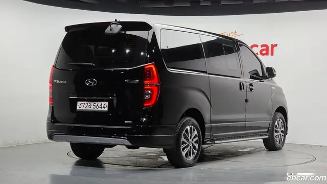 Main__Slider__Photo:Starex Hyundai 2019.0-1