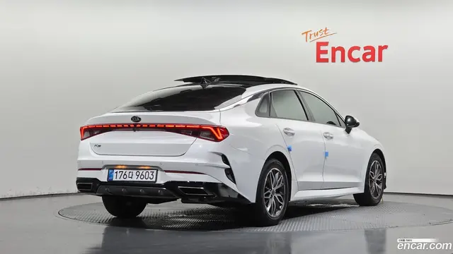 Main__Slider__Photo:K5 Kia 2021.0-1