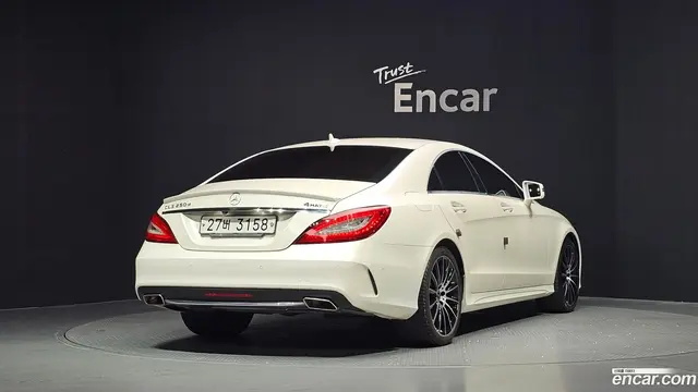 Main__Slider__Photo:CLS-Class Mercedes-Benz 2017.6-1