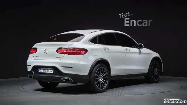 Main__Slider__Photo:GLC-Class Mercedes-Benz 2019.6-1