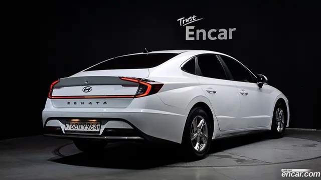 Main__Slider__Photo:Sonata Hyundai 2019.4-1