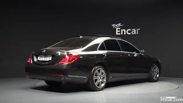 Main__Slider__Photo:S-Class Mercedes-Benz 2014.9-1