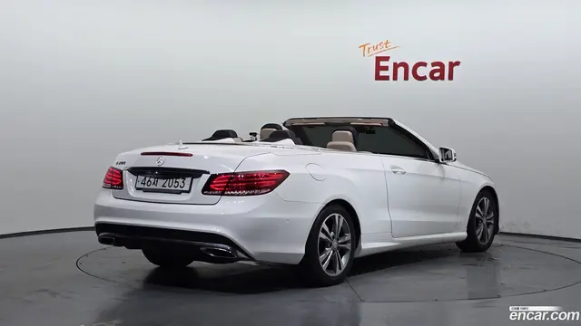Main__Slider__Photo:E-Class Mercedes-Benz 2015.3-1