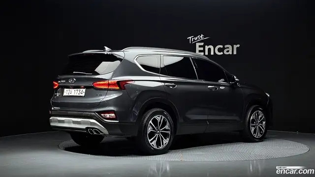 Main__Slider__Photo:Santafe Hyundai 2019.1-1