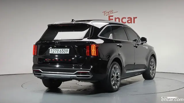 Main__Slider__Photo:Sorento Kia 2020.2-1