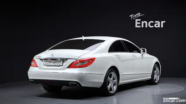 Main__Slider__Photo:CLS-Class Mercedes-Benz 2012.9-1