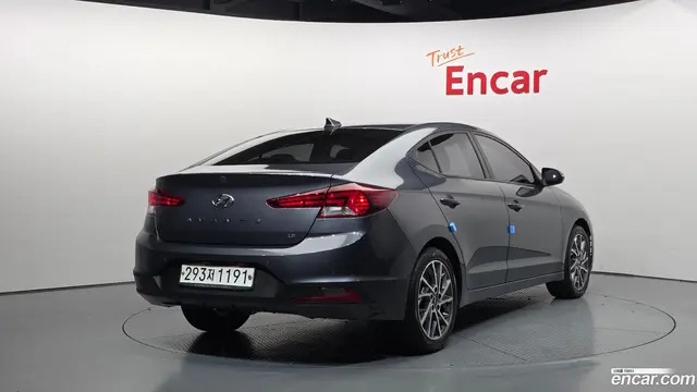 Main__Slider__Photo:AVANTE Hyundai 2019.8-1