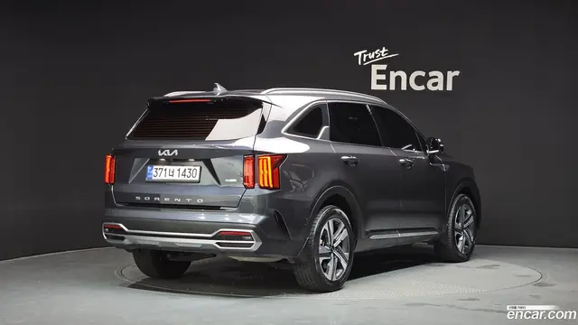 Main__Slider__Photo:Sorento Kia 2022.5-1
