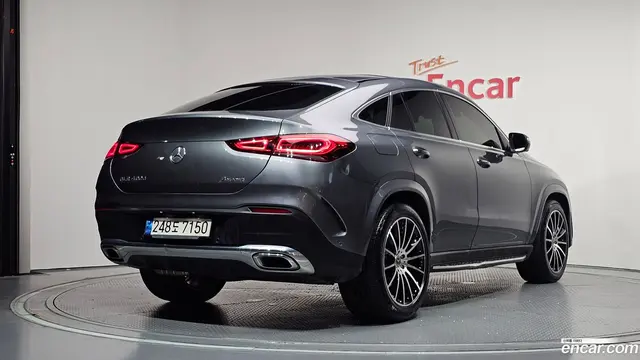 Main__Slider__Photo:GLE-Class Mercedes-Benz 2022.0-1