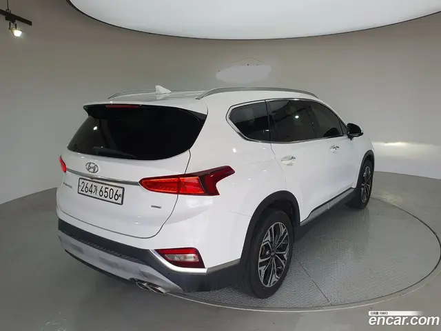 Main__Slider__Photo:Santafe Hyundai 2019.10-1