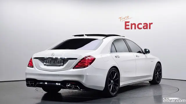 Main__Slider__Photo:S-Class Mercedes-Benz 2015.0-1