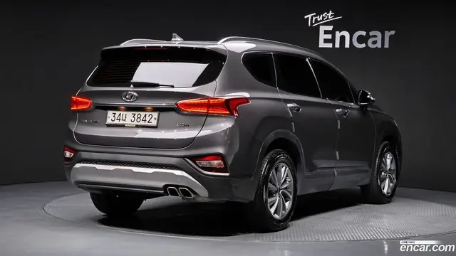 Main__Slider__Photo:Santafe Hyundai 2019.3-1