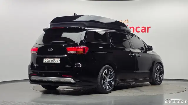 Main__Slider__Photo:Canival Kia 2017.2-1