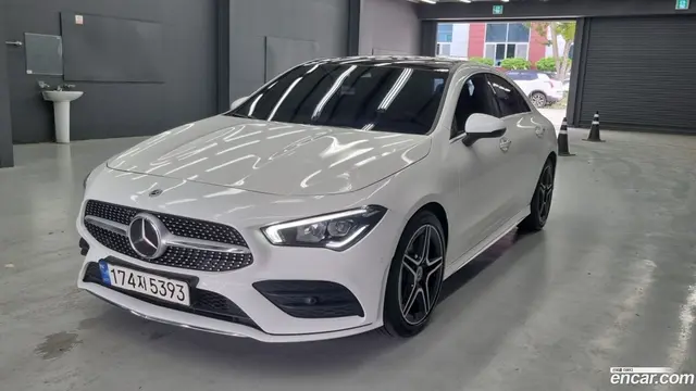 Main__Slider__Photo:CLA-Class Mercedes-Benz 2021.11-1