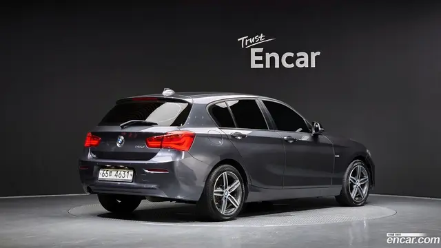Main__Slider__Photo:1-Series BMW 2017.2-1