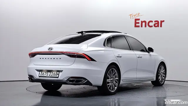 Main__Slider__Photo:Grandeur Hyundai 2020.2-1