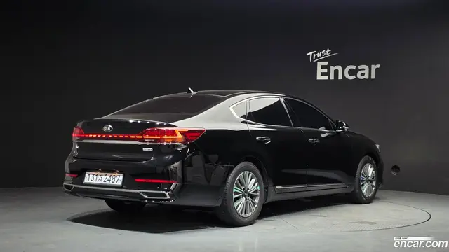Main__Slider__Photo:K7 Kia 2021.3-1