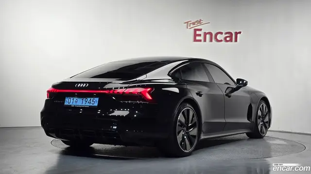Main__Slider__Photo:e-tron GT Audi 2022.2-1