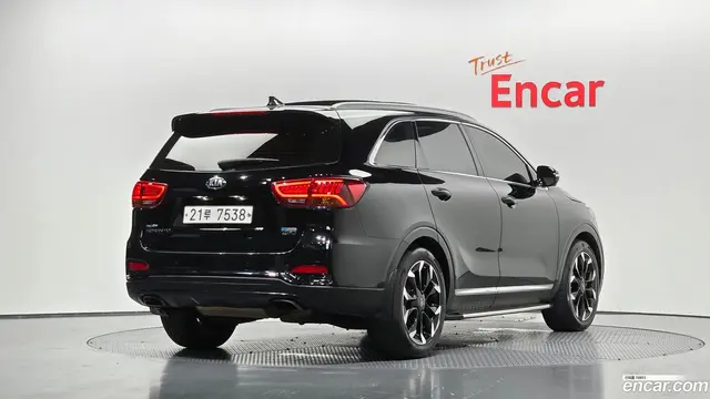 Main__Slider__Photo:Sorento Kia 2017.10-1