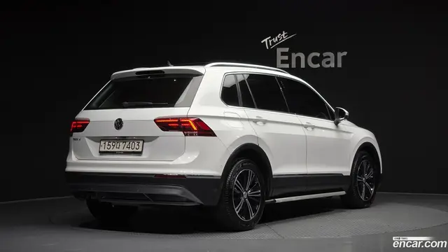Main__Slider__Photo:Tiguan Volkswagen 2020.6-1