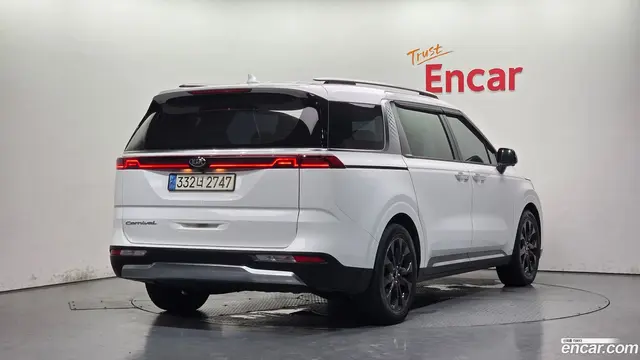 Main__Slider__Photo:Canival Kia 2021.3-1