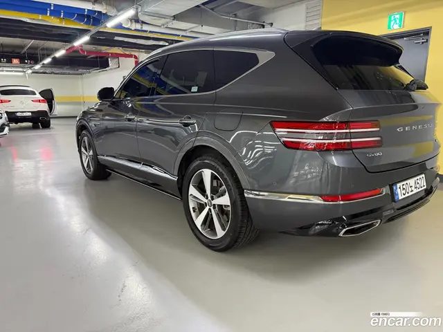 Main__Slider__Photo:GV80 Genesis 2022.8-1