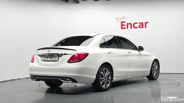 Main__Slider__Photo:C-Class Mercedes-Benz 2017.5-1