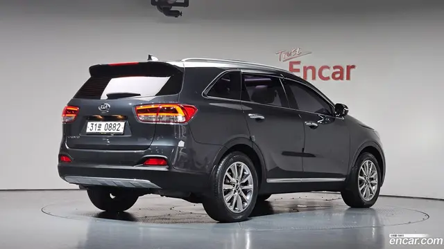 Main__Slider__Photo:Sorento Kia 2016.3-1