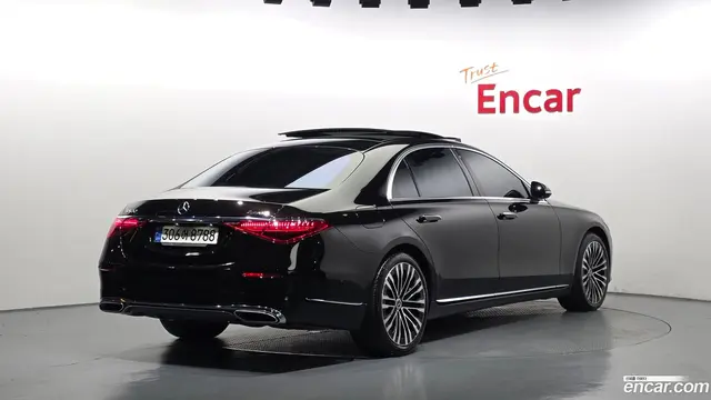 Main__Slider__Photo:S-Class Mercedes-Benz 2021.5-1