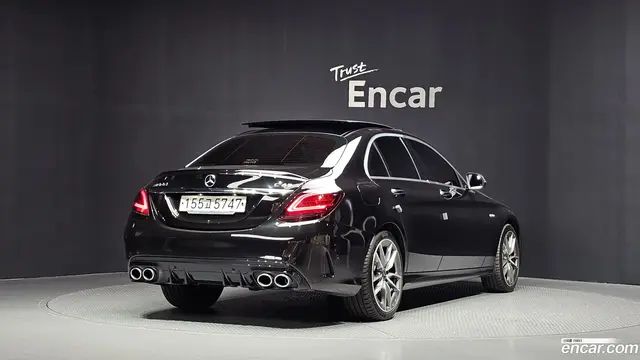 Main__Slider__Photo:C-Class Mercedes-Benz 2020.11-1