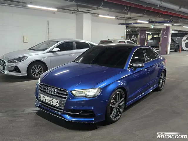 Main__Slider__Photo:S3 Audi 2015.10-1