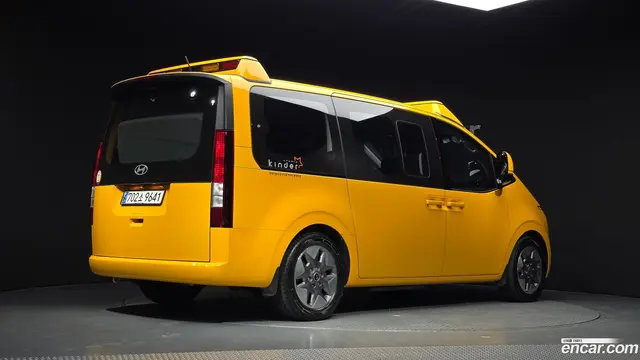 Main__Slider__Photo:Staria Hyundai 2025.1-1