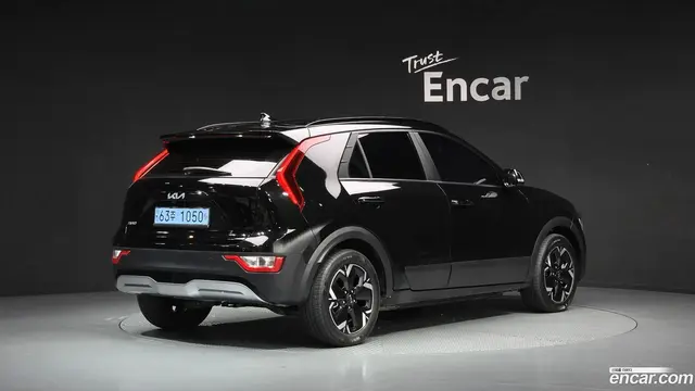 Main__Slider__Photo:Niro Kia 2023.3-1
