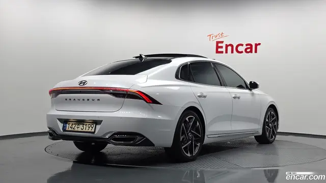 Main__Slider__Photo:Grandeur Hyundai 2020.2-1