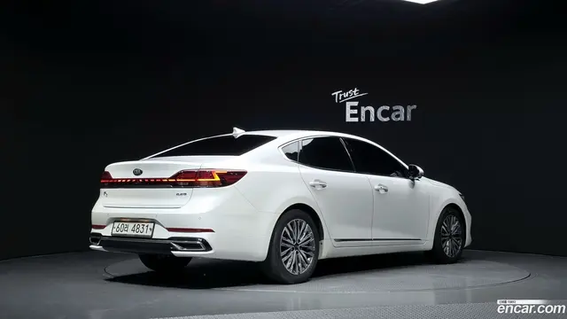 Main__Slider__Photo:K7 Kia 2019.6-1