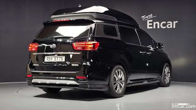 Main__Slider__Photo:Canival Kia 2019.5-1