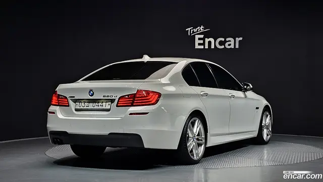 Main__Slider__Photo:5-Series BMW 2016.0-1