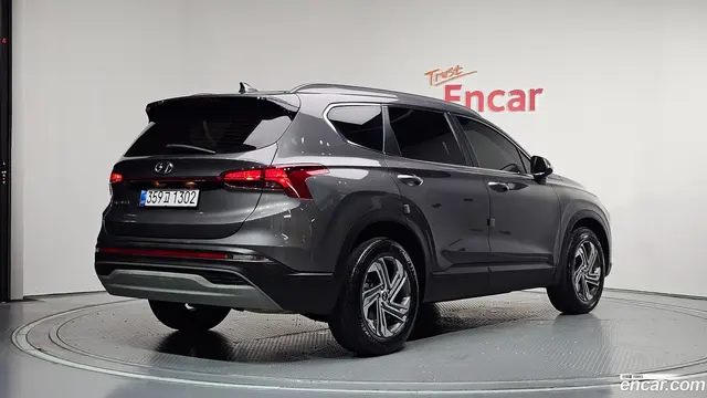 Main__Slider__Photo:Santafe Hyundai 2022.0-1