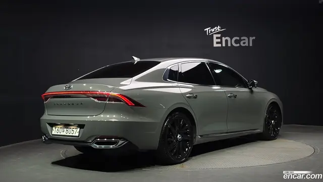 Main__Slider__Photo:Grandeur Hyundai 2020.2-1