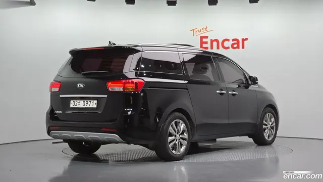 Main__Slider__Photo:Canival Kia 2015.10-1