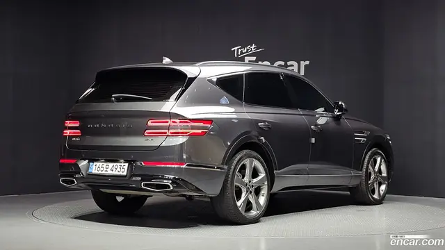Main__Slider__Photo:GV80 Genesis 2021.2-1