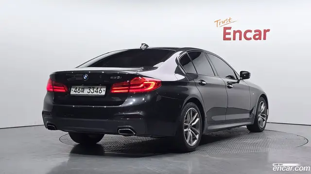 Main__Slider__Photo:5-Series BMW 2017.8-1