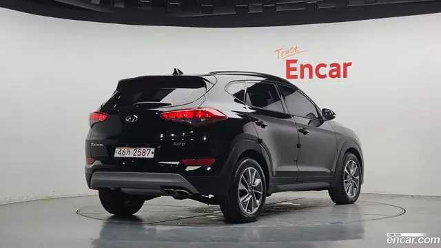 Main__Slider__Photo:Tucson Hyundai 2017.10-1