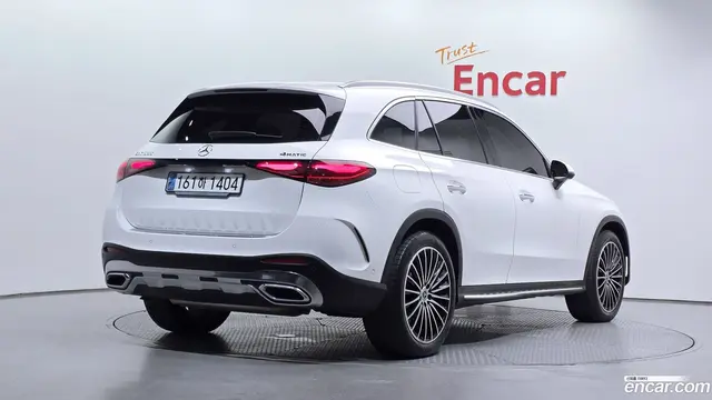Main__Slider__Photo:GLC-Class Mercedes-Benz 2023.11-1