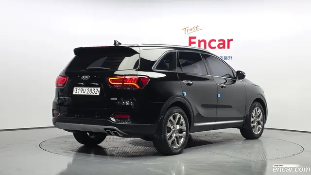 Main__Slider__Photo:Sorento Kia 2019.10-1