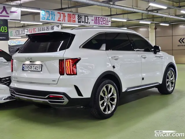 Main__Slider__Photo:Sorento Kia 2023.6-1